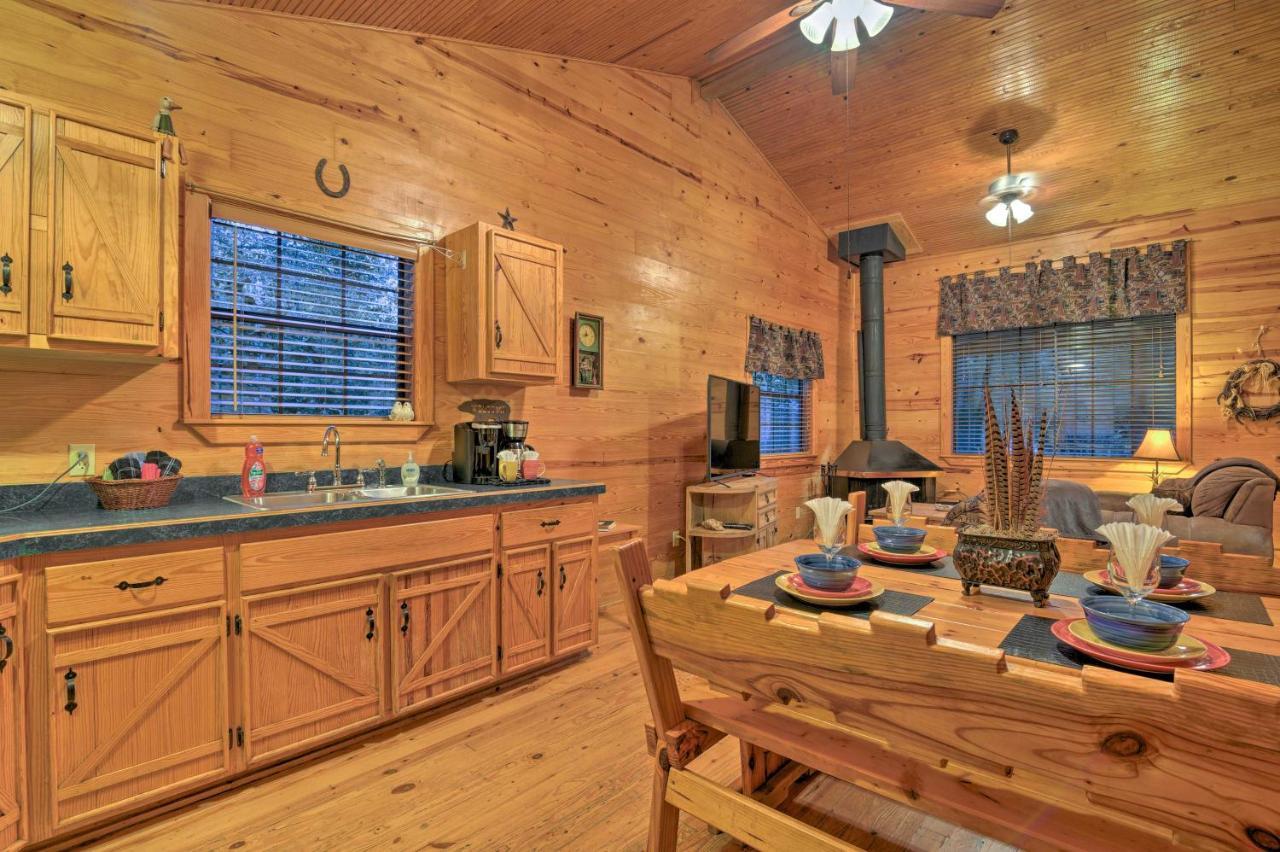 فيلا Hochatown Hideaway With Hot Tub, Grill And Fire Pit! Stephens Gap المظهر الخارجي الصورة