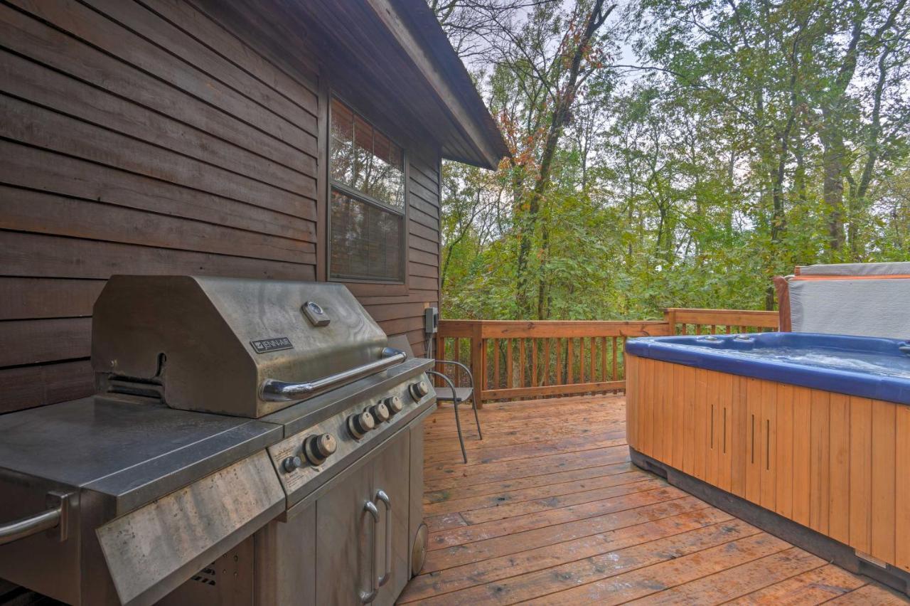 فيلا Hochatown Hideaway With Hot Tub, Grill And Fire Pit! Stephens Gap المظهر الخارجي الصورة